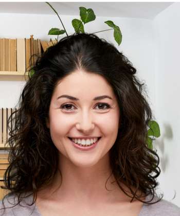 image of woman smiling and endorsing Assegai Digital marketing agency